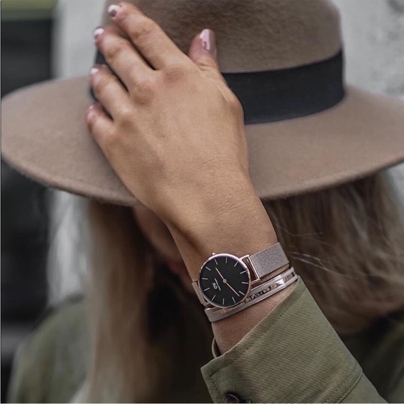 Daniel Wellington Petite Melrose Watch EUC - Picture 2 of 16